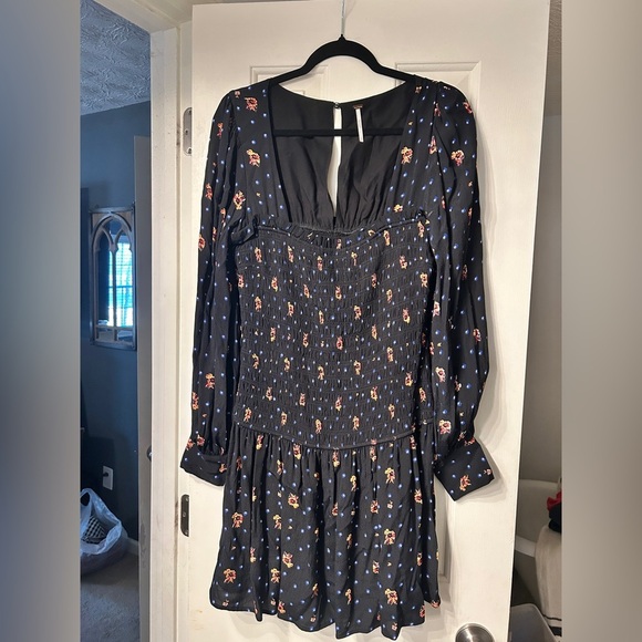 Free People Two Faces Print Smocked Mini Dress Size Medium - Picture 5 of 9